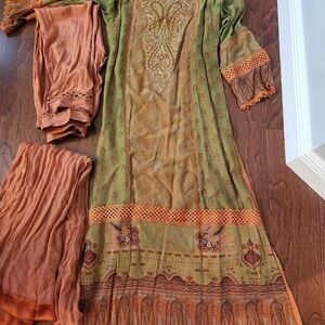 Threads And Motifs Green & Orange Embroidered Chifon Shalwar Khameez SMALL SIZE